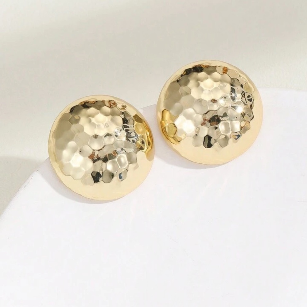 ❗️🆕 Elegant Gold Hammered Earrings❗️